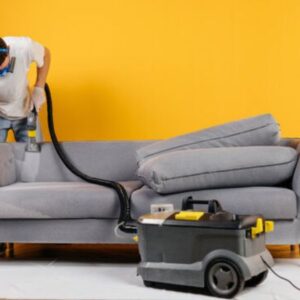 Sofa cleaning with Wet Shampoo